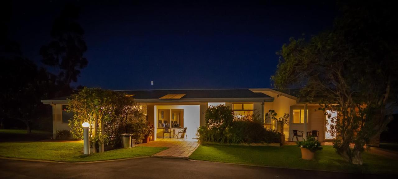 Quarantine Bay Beach Cottages Eden Buitenkant foto